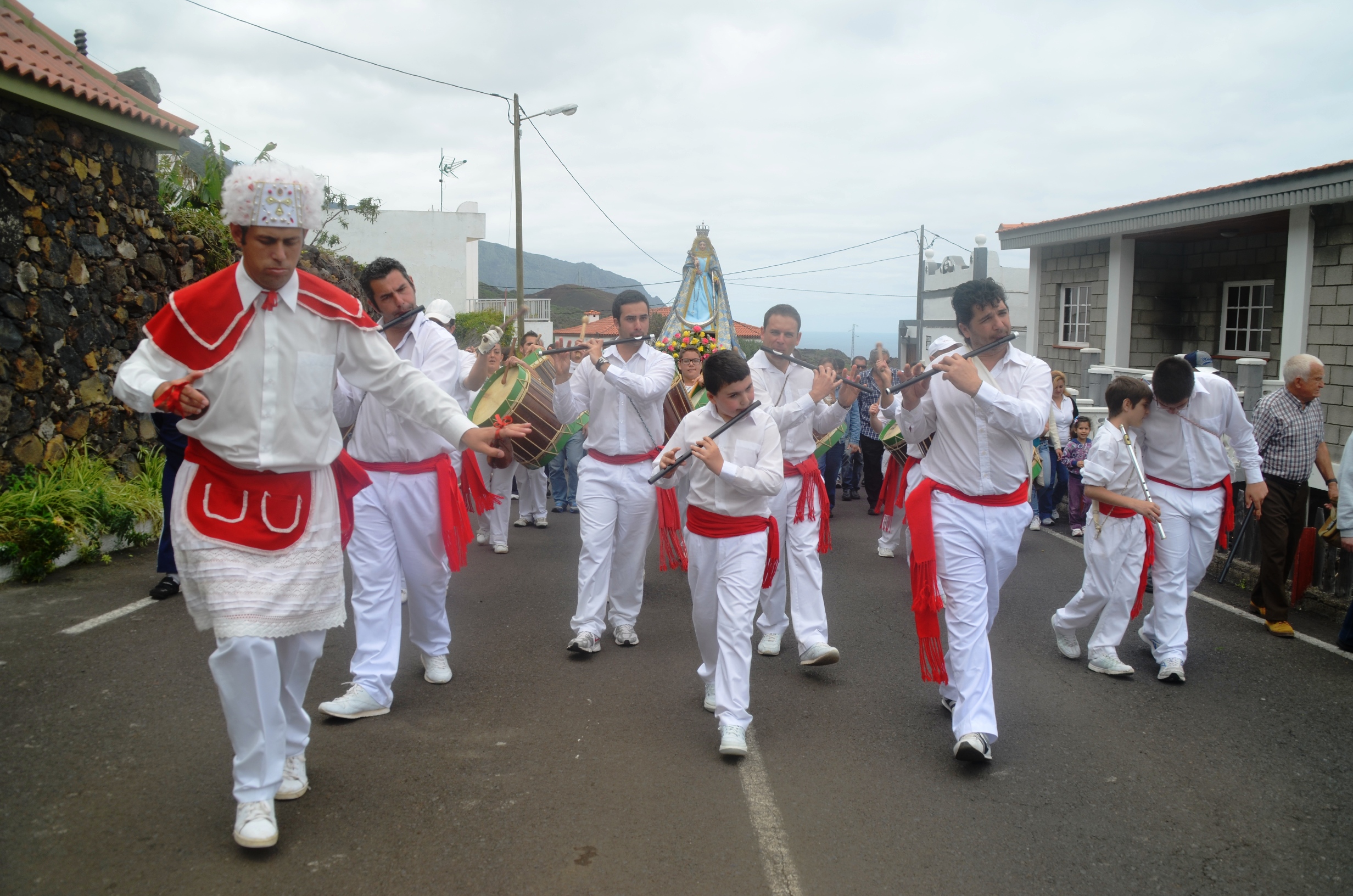 Los Llanillos celebra su fiesta en honor a la Virgen de Candelaria